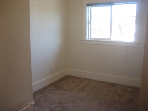 4736 18th NE