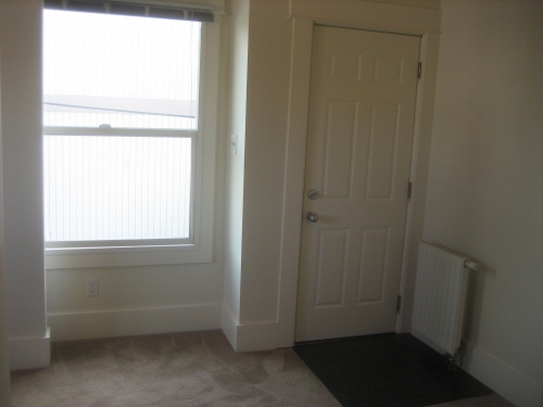 4736 18th NE