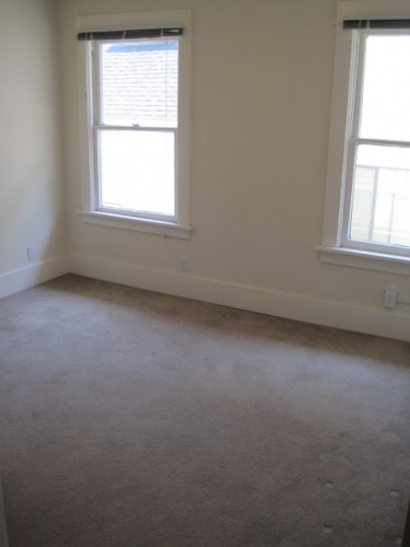 4736 18th NE